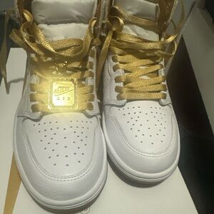 Nike White and Gold Women's Sneakers